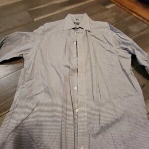 Kenneth Cole Reaction Men's Button Down Collar dress Shirt.  Size L